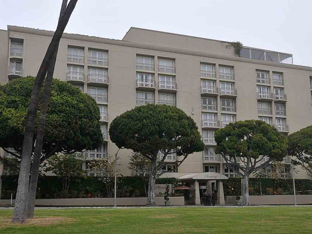 Viceroy L'Ermitage Beverly Hills Viceroy L'Ermitage Beverly Hills is a luxury boutique hotel in Beverly Hills, California. The hotel is housed in what was for...